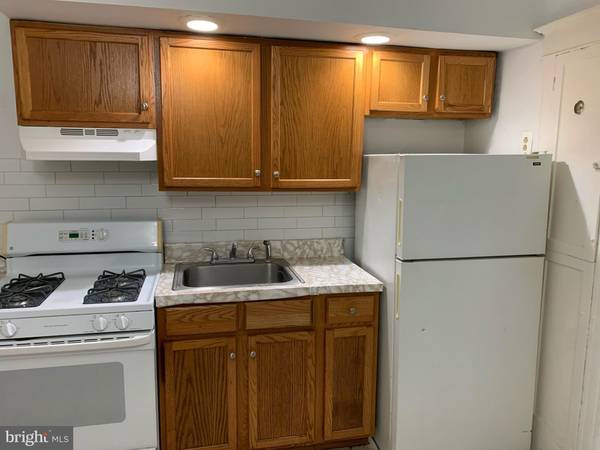 Philadelphia, PA 19148,2424 S REESE ST S