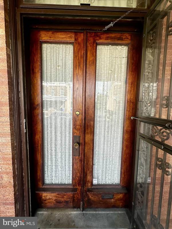 Philadelphia, PA 19140,4433 N UBER ST