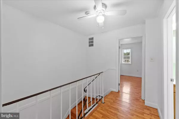 Lorton, VA 22079,7415 RHONDDA DR