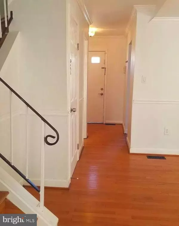 Lorton, VA 22079,7415 RHONDDA DR