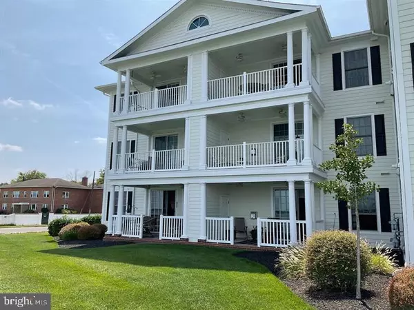 Cambridge, MD 21613,5 OAKLEY ST #102