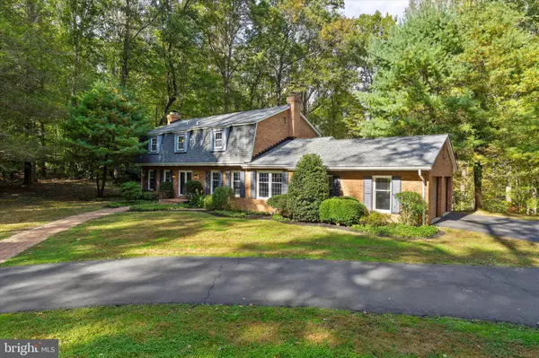 Fairfax Station, VA 22039,7917 MANOR HOUSE DR