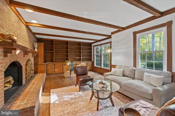 Fairfax Station, VA 22039,7917 MANOR HOUSE DR