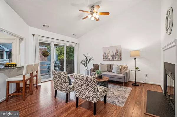 Falls Church, VA 22042,3153-K ANCHORWAY CT