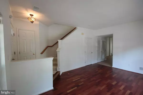 Fairfax, VA 22033,4312 MALLORY HILL LN