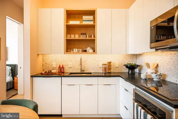 Philadelphia, PA 19122,1700 N FRONT ST #1B-248