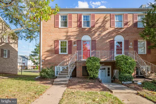 14487 RUSTLING LEAVES LN, Centreville, VA 20121