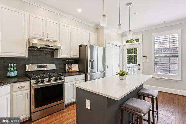 Gaithersburg, MD 20878,655 GATESTONE SQUARE ST