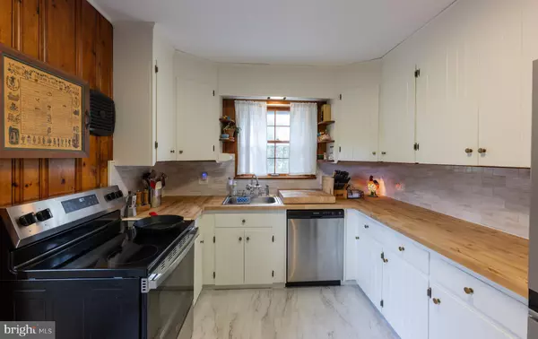 Somerdale, NJ 08083,39 N HILLTOP AVE