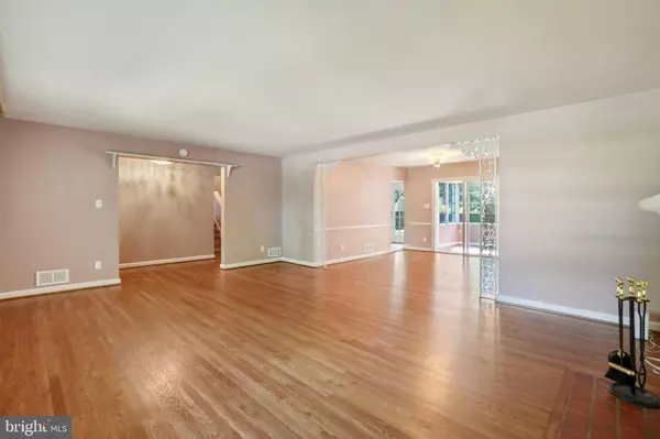 Alexandria, VA 22306,1913 COURTLAND RD