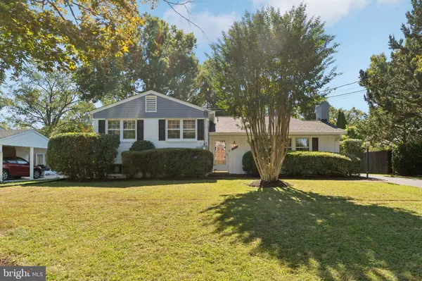 1913 COURTLAND RD, Alexandria, VA 22306