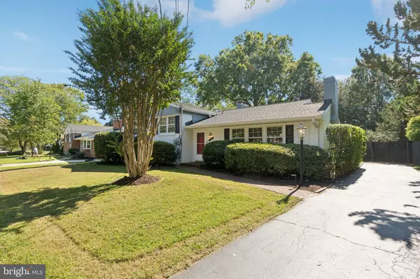 Alexandria, VA 22306,1913 COURTLAND RD