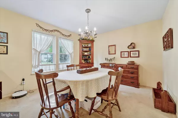 East Windsor, NJ 08520,180 DORCHESTER