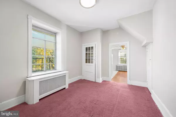 Elkins Park, PA 19027,7301 CHESTNUT AVE #2