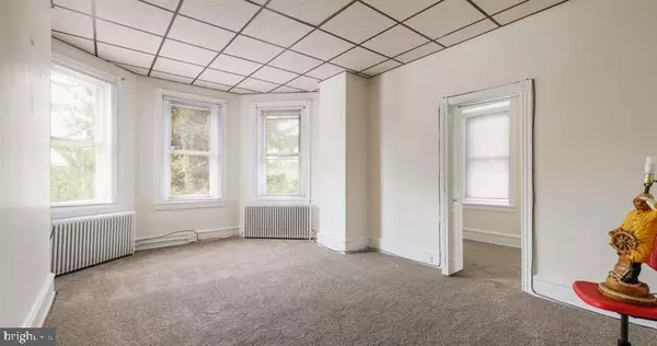 Elkins Park, PA 19027,7301 CHESTNUT AVE #2