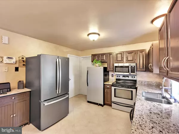 Columbia, PA 17512,181 STONE HOUSE LN