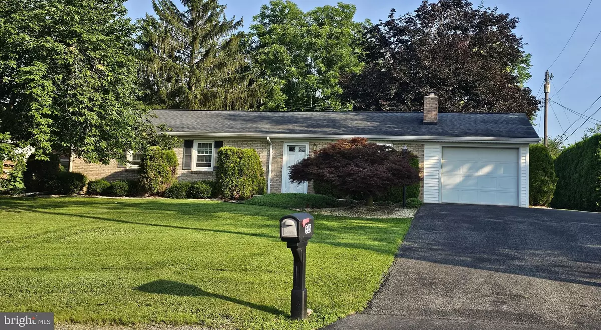 Chambersburg, PA 17202,815 FOX MEADOW RD