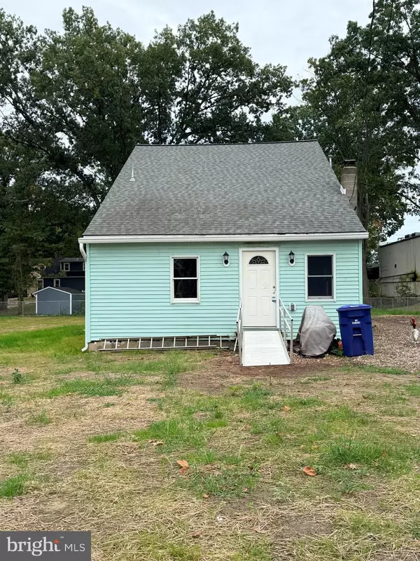 5 PENNSYLVANIA AVE, Hainesport, NJ 08036