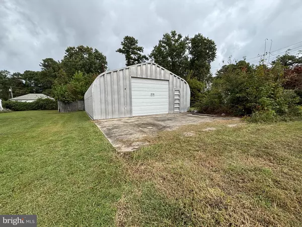 246 MONROE DR, Colonial Beach, VA 22443