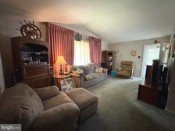 Philadelphia, PA 19115,801 CHARETTE RD