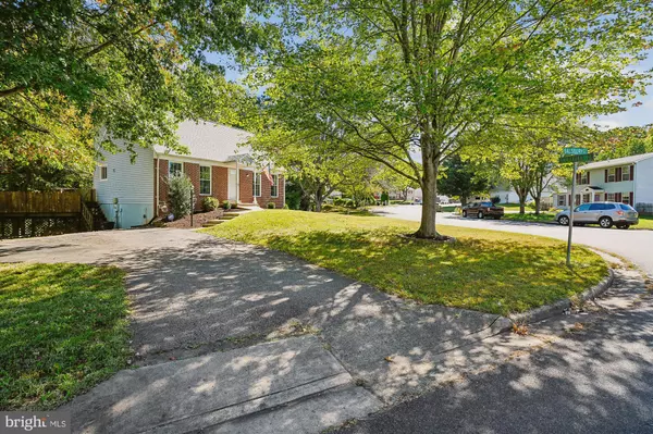 Woodbridge, VA 22193,14371 SALSBURY CT