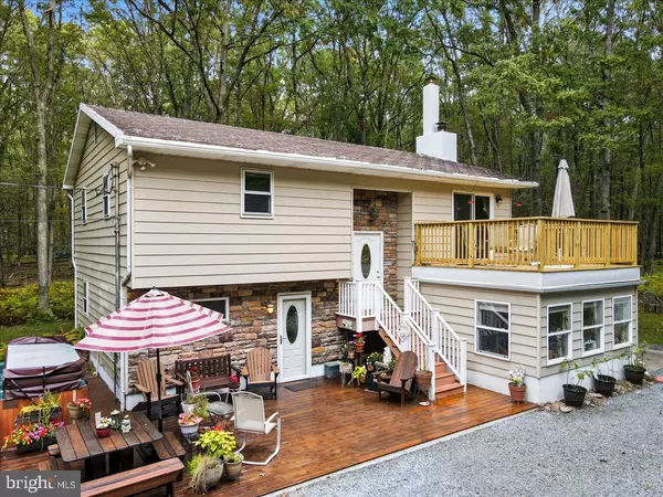 135 DOGWOOD DR, Jim Thorpe, PA 18229