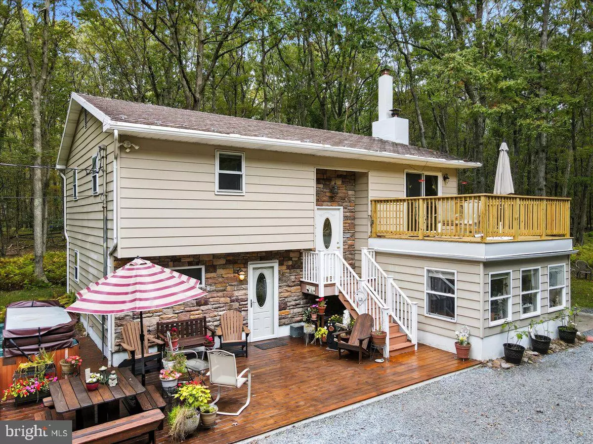 Jim Thorpe, PA 18229,135 DOGWOOD DR