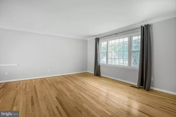 Potomac, MD 20854,11733 AMBLESIDE DR