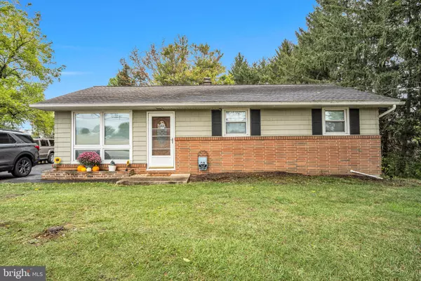 1948 OBERLIN RD, Harrisburg, PA 17111