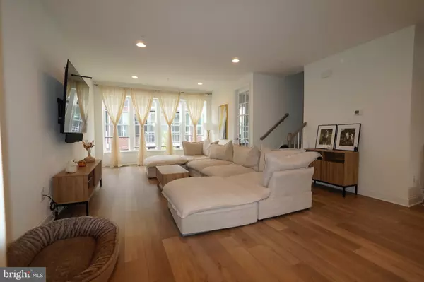 Mechanicsburg, PA 17055,Address not disclosed