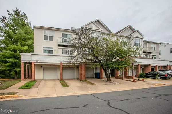 Ashburn, VA 20147,20432 COOL FERN SQ