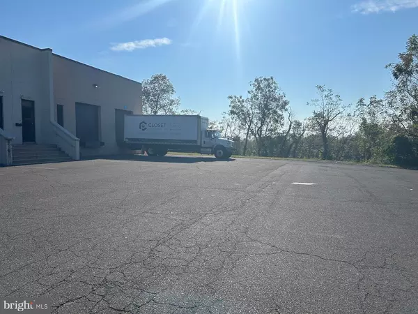 Harleysville, PA 19438,352 GODSHALL DR