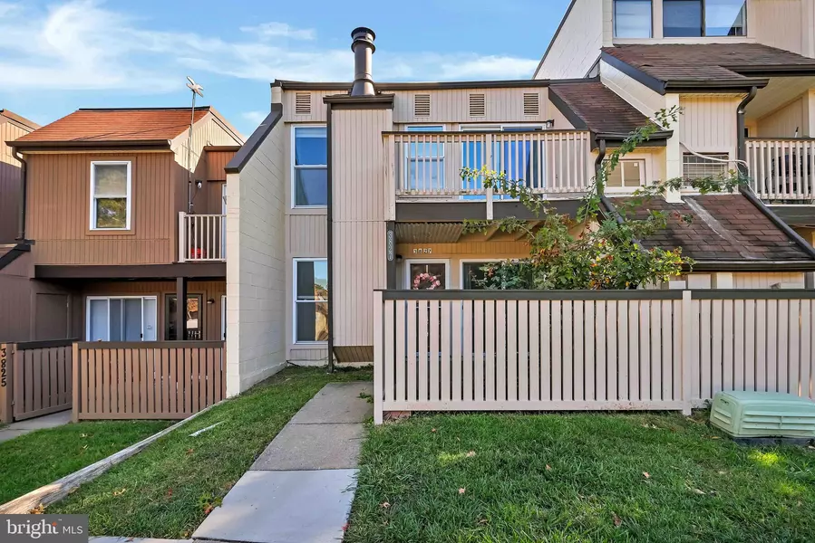 3827 EL CAMINO PL #13, Alexandria, VA 22309