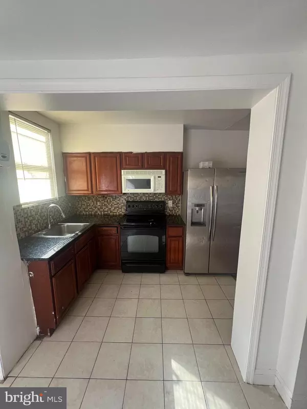 Philadelphia, PA 19145,2418 DURFOR ST
