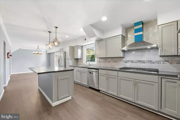 Willingboro, NJ 08046,4 EAST CT