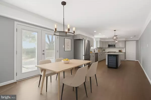 Willingboro, NJ 08046,4 EAST CT