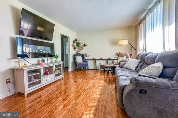 Lindenwold, NJ 08021,813 ASTON MARTIN DR