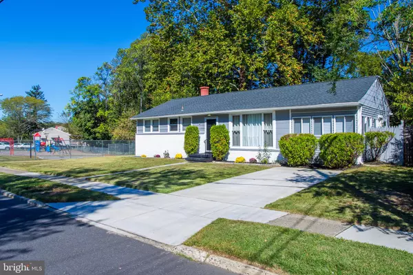 Lindenwold, NJ 08021,813 ASTON MARTIN DR