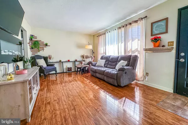 Lindenwold, NJ 08021,813 ASTON MARTIN DR