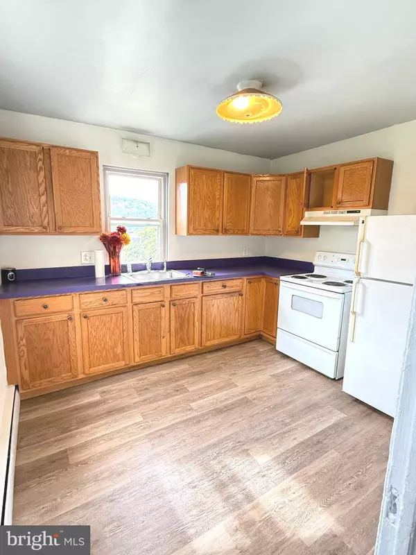 Coatesville, PA 19320,796 S 1ST AVE