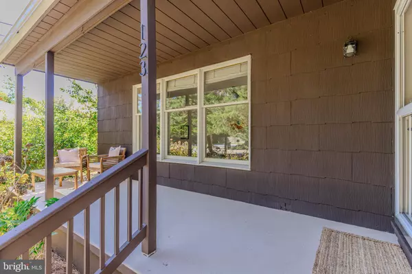 Cape May, NJ 08204,123 STIMPSON LN