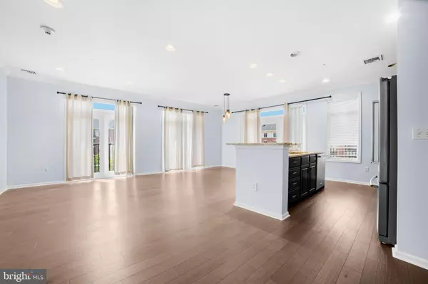 Huntingdon Valley, PA 19006,401 CARSON TER #401