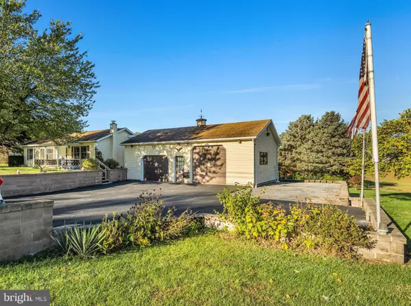 18 LEBO ROAD, Carlisle, PA 17015