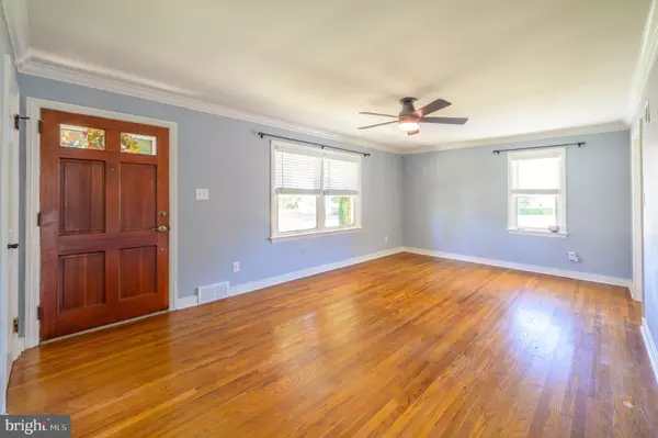 Quakertown, PA 18951,232 S 10TH