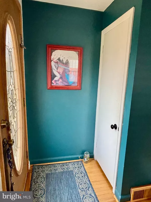 Philadelphia, PA 19111,8012 LAWNDALE AVE