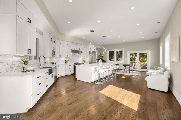 3015 26TH ST NE, Washington, DC 20018