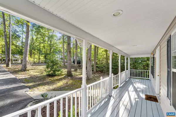 Palmyra, VA 22963,8 HORSEBACK LN
