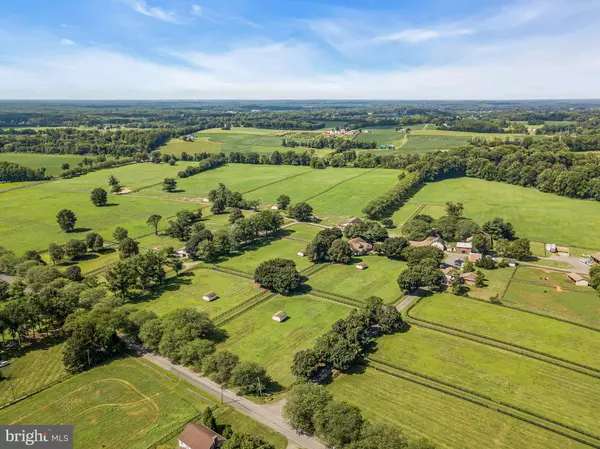 74 RED VALLEY RD, Cream Ridge, NJ 08514