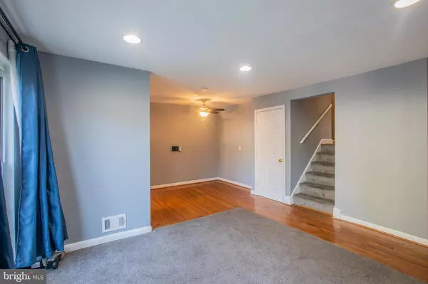 Capitol Heights, MD 20743,609 BIRCHLEAF AVE