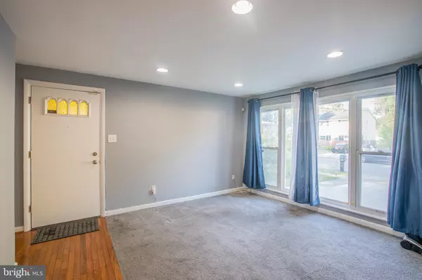 Capitol Heights, MD 20743,609 BIRCHLEAF AVE